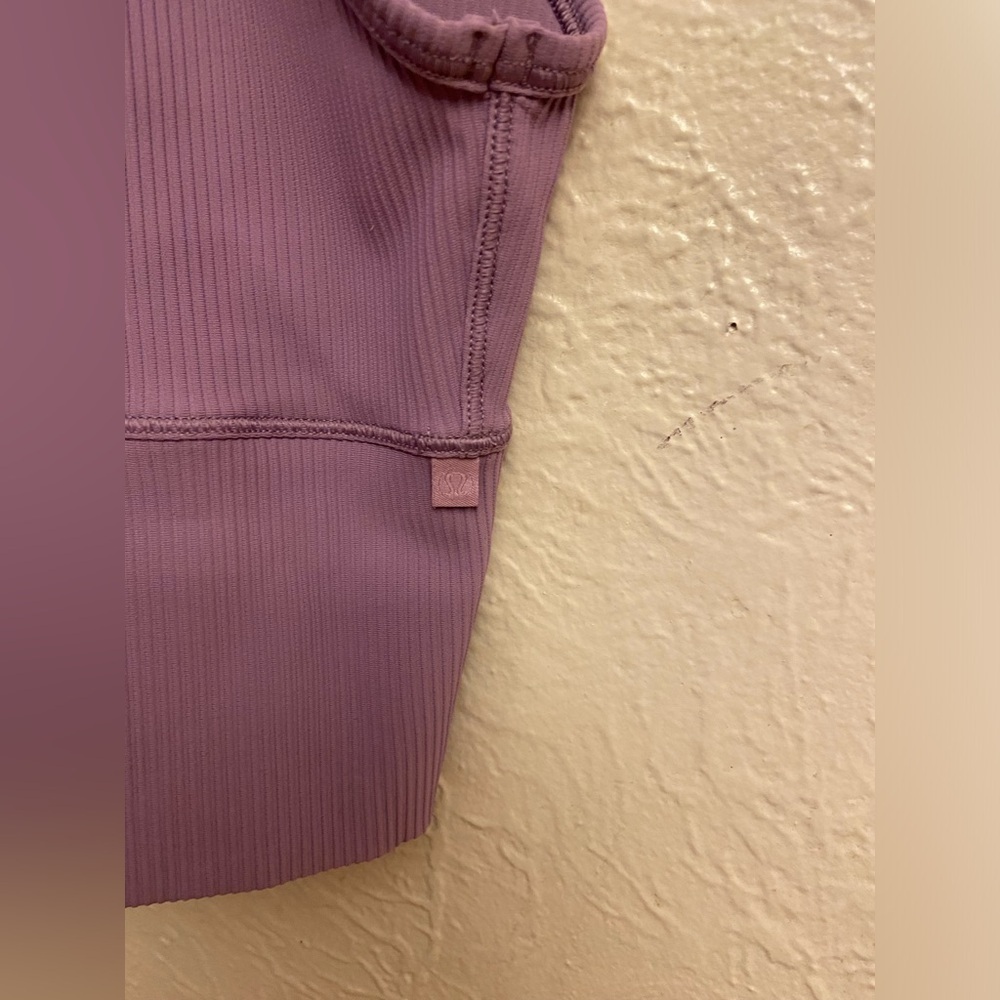Lululemon top - Picture 4 of 5